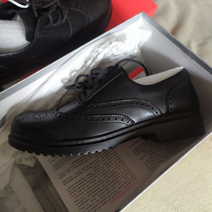 Туфли ,оксфорды кожаные 37 рр