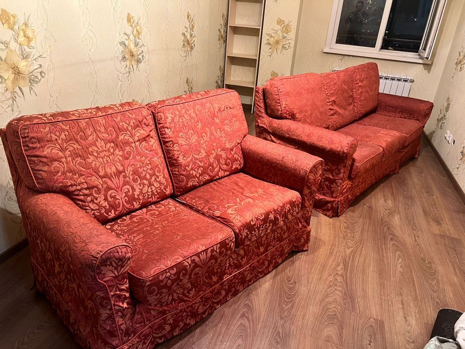 Продам диваны с креслами