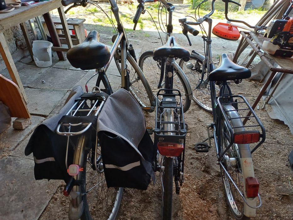 Vând 3 biciclete