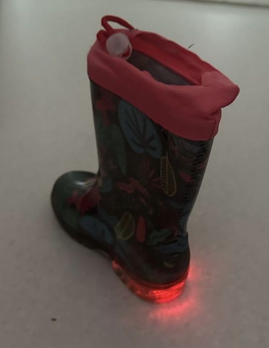 Cizme de ploaie Crocodillo mărimea 27 cu LED-uri, impermeabile, stare foarte bună