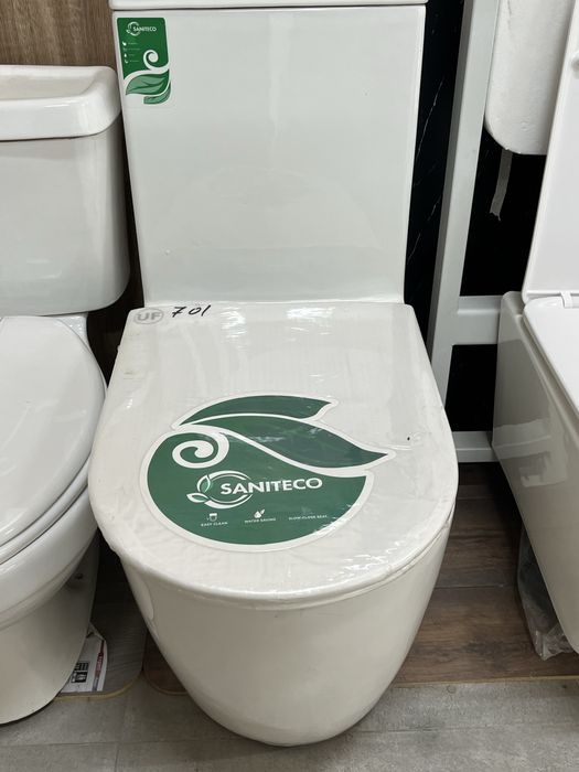 Унитазы в ассортименте