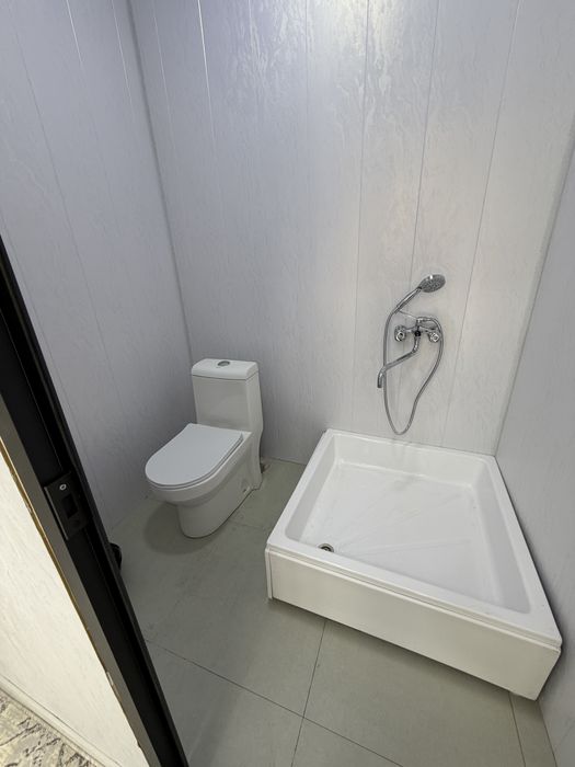 Навои шахардан ваен гарадогдан. Катэдж сотилади  евро ремонт