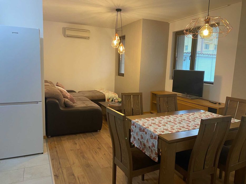 Продава се Тристаен апартамент в Пловдив, Христо Смирненски - 123 кв.м за 1293 €/кв.м - Снимка #1