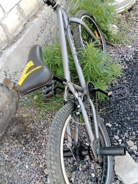 Продам велосипед BMX срочно