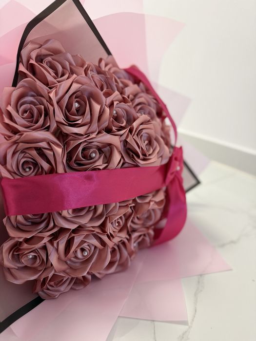 Buchet trabdafiri roz