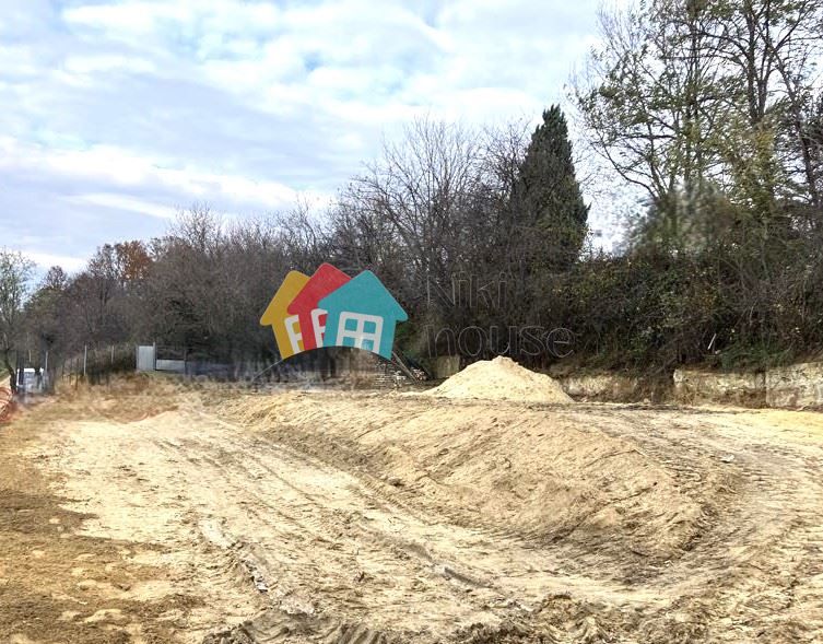 Парцел в Варна-м-т Ракитника площ 907 цена 93000