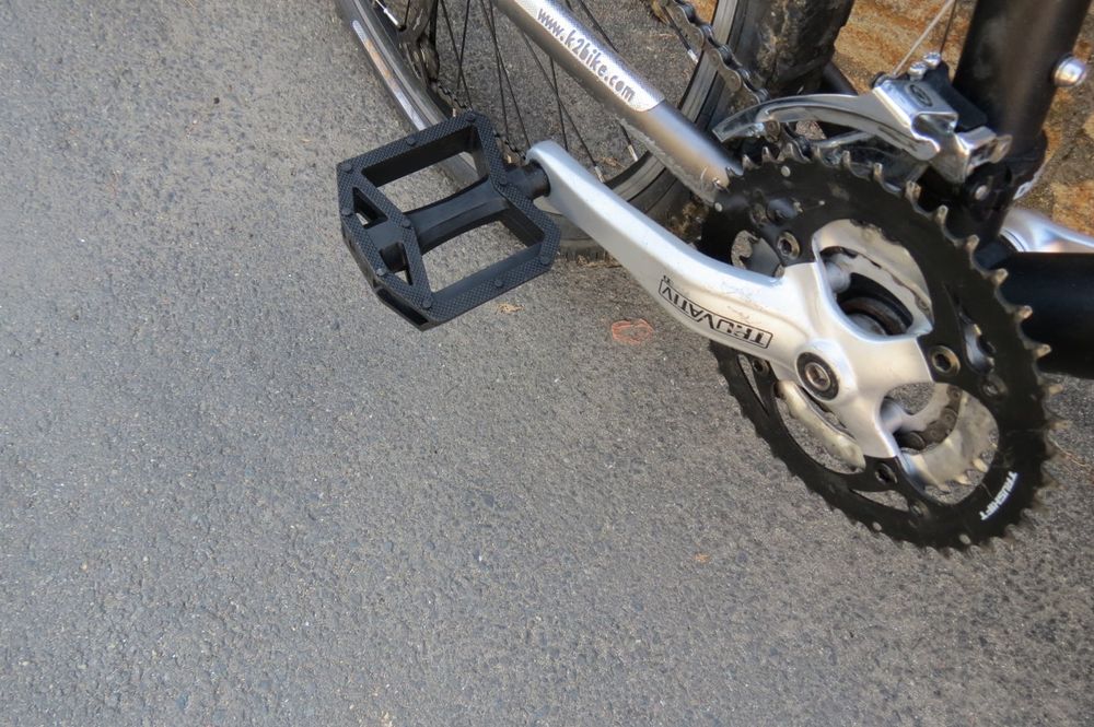 Vând bicicleta mtb cu roti pe 26"