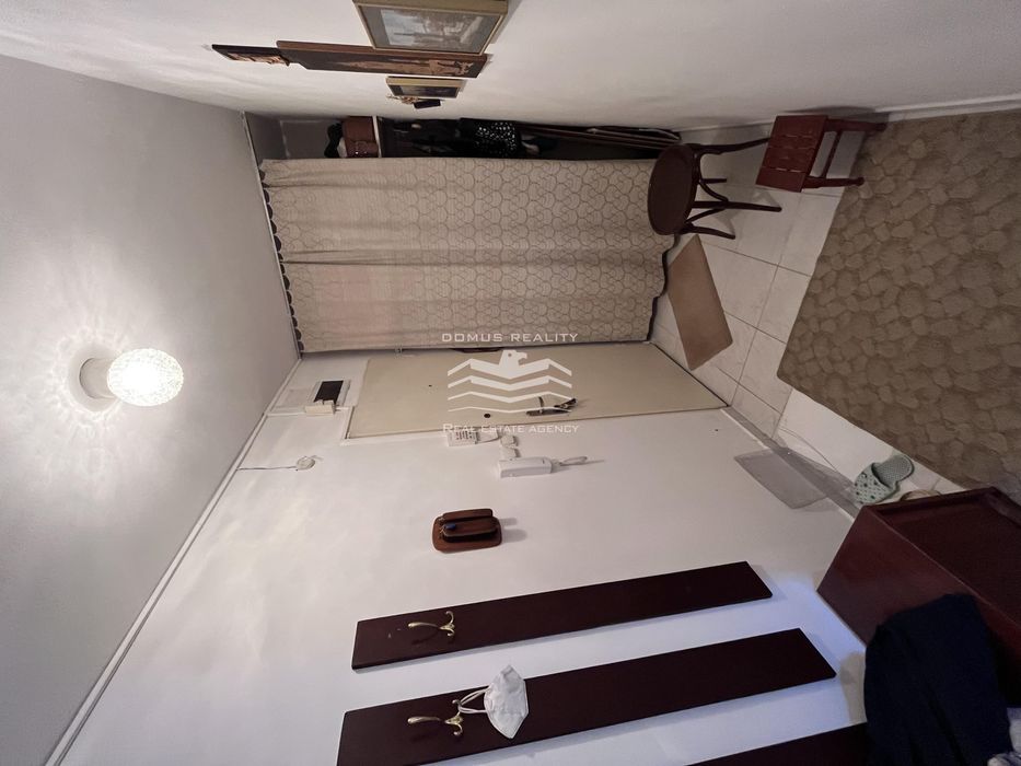 Дава се под наем Тристаен апартамент в София, Банишора - 100 кв.м за 648.21 € - Снимка #2