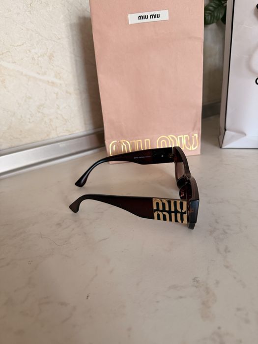 Дамски слънчеви очила Miu Miu