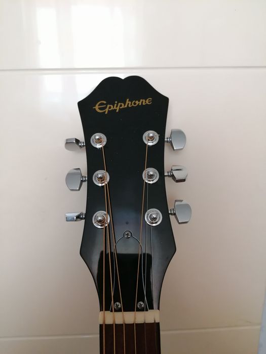 Модель: Songmaker DR-100
Бренд: Epiphone