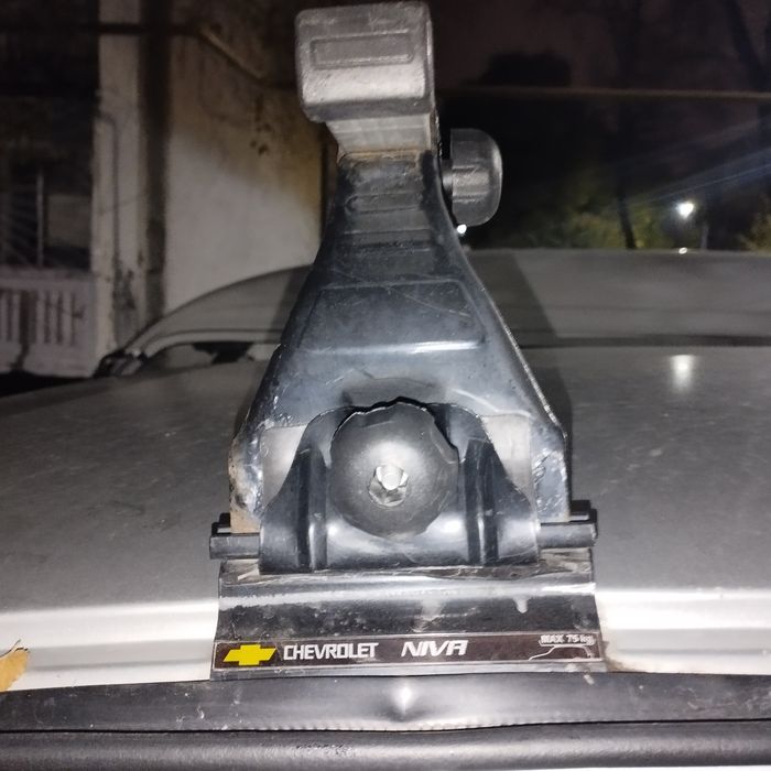 Багажник на Шевроле нива