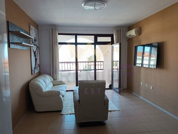 Продава се Двустаен апартамент в с. Кошарица, Област Бургас - 71 кв.м за 950 €/кв.м - Снимка #2