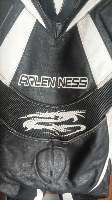 Кожен екип ARLEN NESS