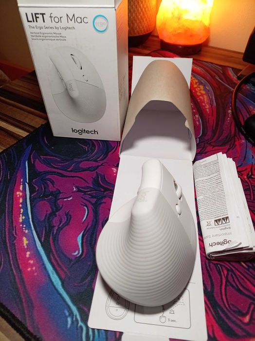 Ергономична Безжична Мишка Logitech LIFT Vertical