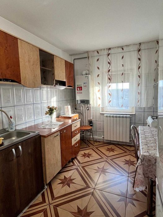 Apartament de închiriat în Tulcea 2 camere aproape de Casablanca la 10 minute de mers pe jos de centru stați de autobuz la 2 minute  magazine aproape