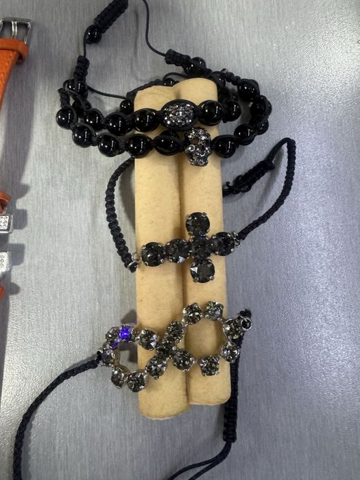 Нови гривни с кристали