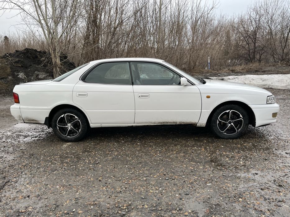 Продам атомобиль Toyota Vista SV41