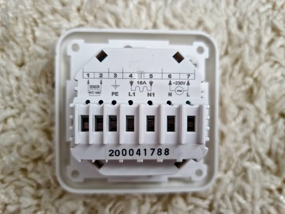 Termostat Digital Cu Fir Equation Pentru Încălzire Electrică