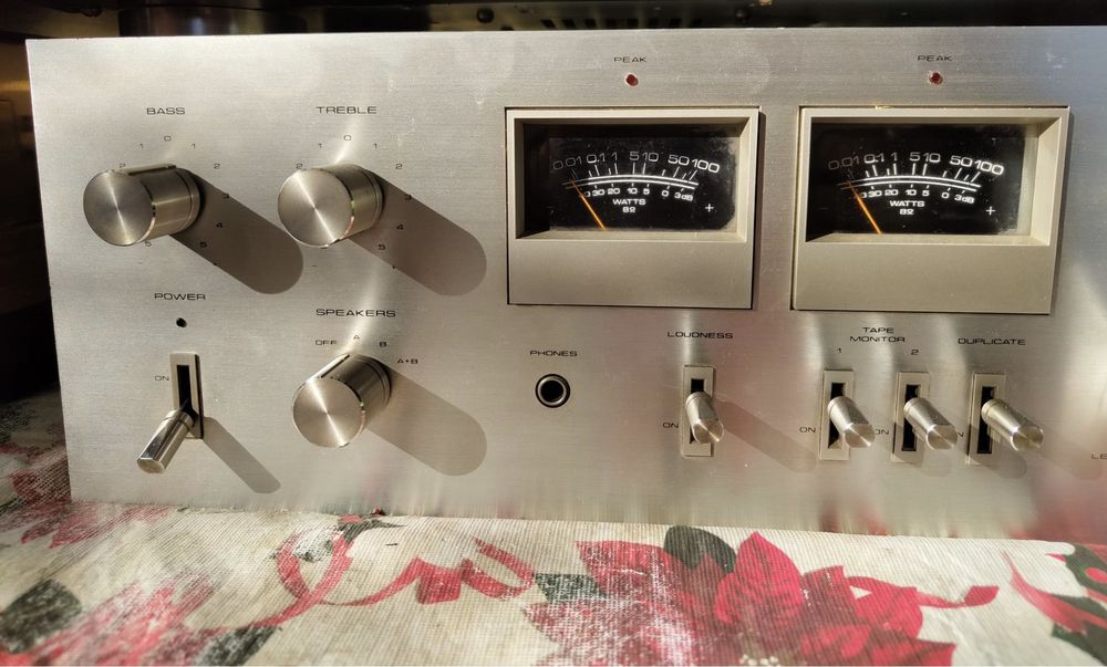 Усилвател на Pioneer