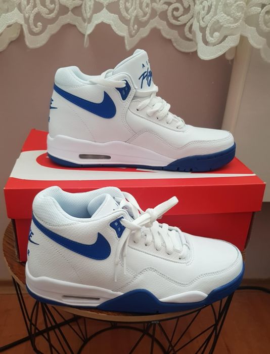 Оригинални нови маратонки  Nike