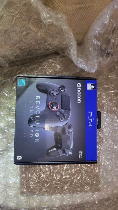 Топ в света геймърски контролер джойстик Nacon Revolution unlimited Pr