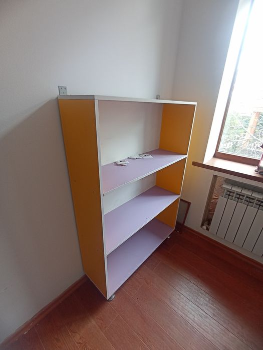 Срочно (школьная парта ) матрас сатылады