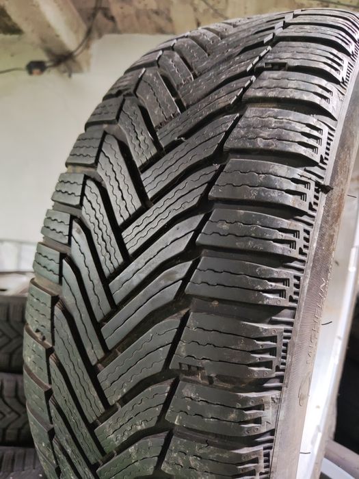 4 бр зимни 215/55/17 Michelin