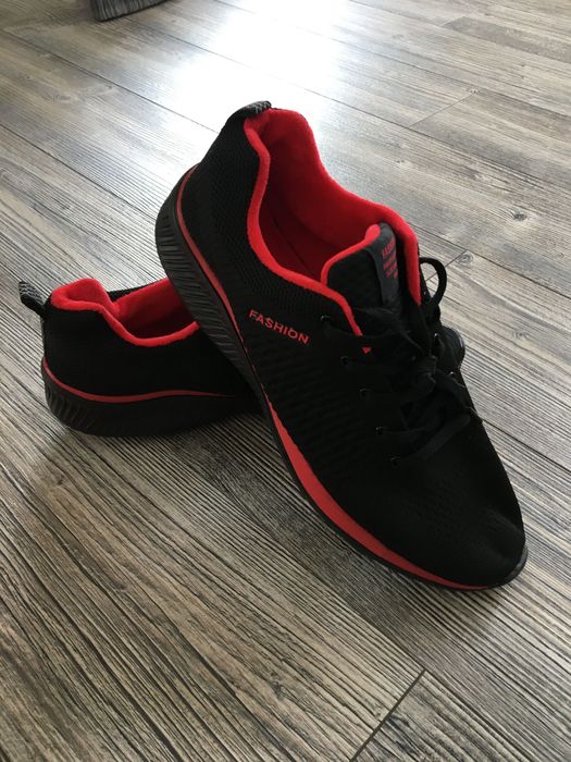 Мъжки спортни обувки