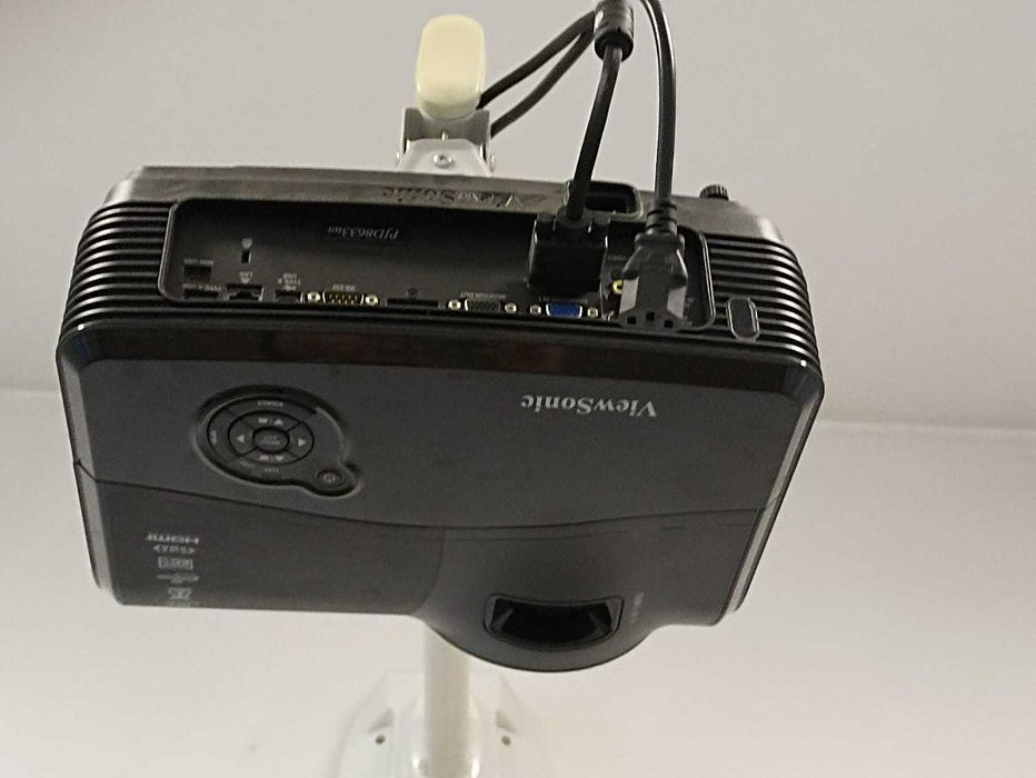 Два проектора б/у:  EPSON, ViewSonic