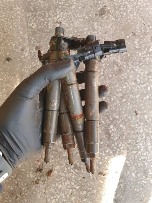 Injector injectoare Range rover land rover Evoque 2.2 F1DF405030