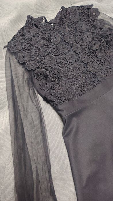 Вечернее платье очень красивое