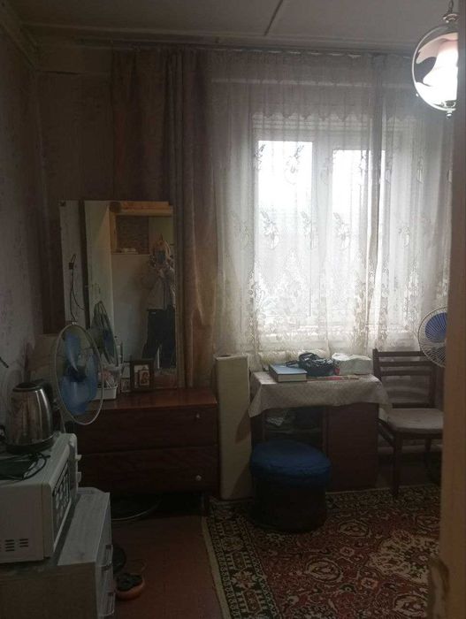 срочно продаю  сергели  3спутник 3. 2/2/2 выход на метро