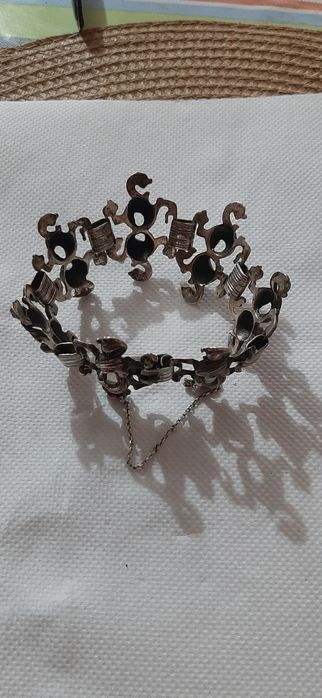 Brățară de argint antic