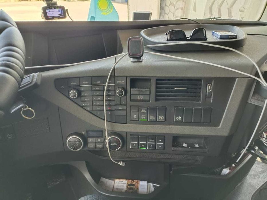 Тягач Volvo FH4 2016 г.