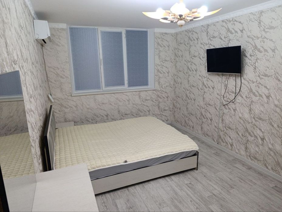 Сдаётся в аренду 1 комн кв. на долгий срок с ремонтом и мебелью.