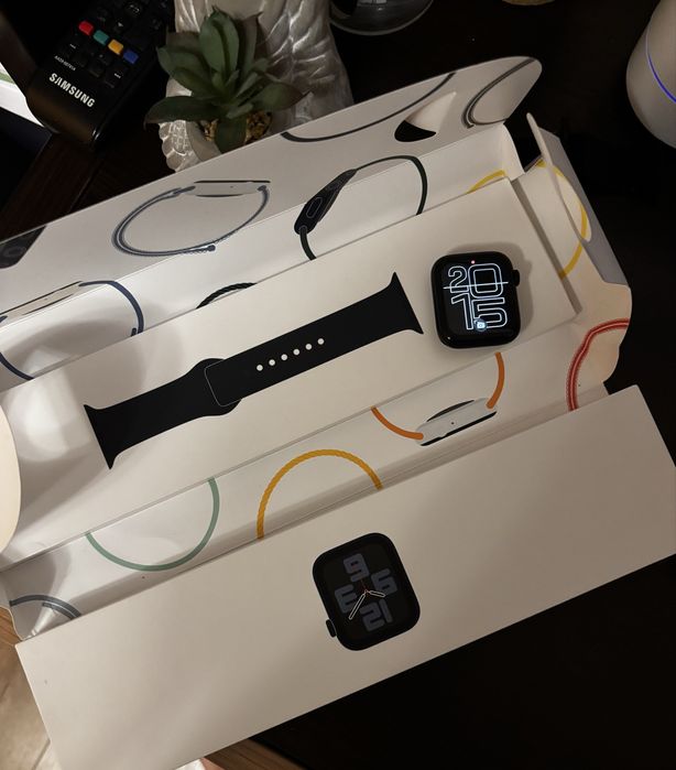 Apple watch SE2 GPS 2022