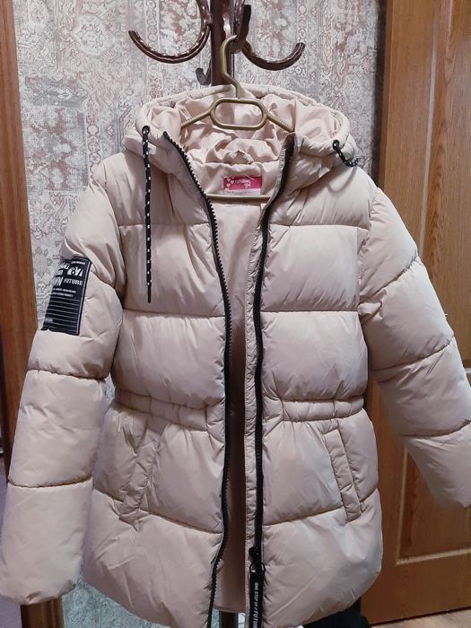 Куртки разные 46-48 размер. И 40-44 размер.Пуховик. Лыжная куртка