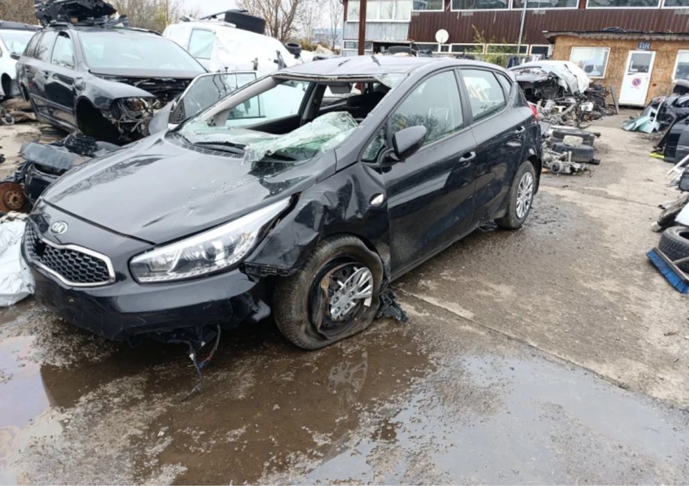 Kia ceed 1.4 на части