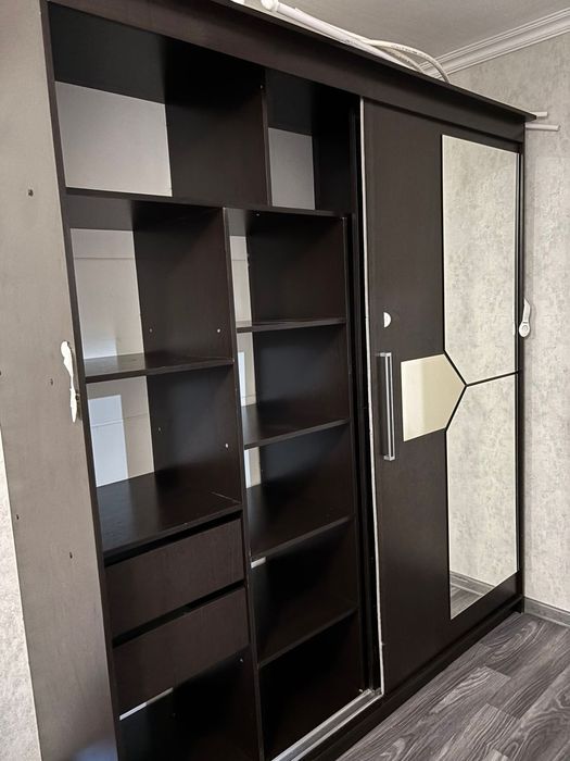 Продам шкаф купе