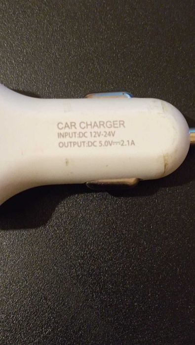 incarcator telefon USB auto