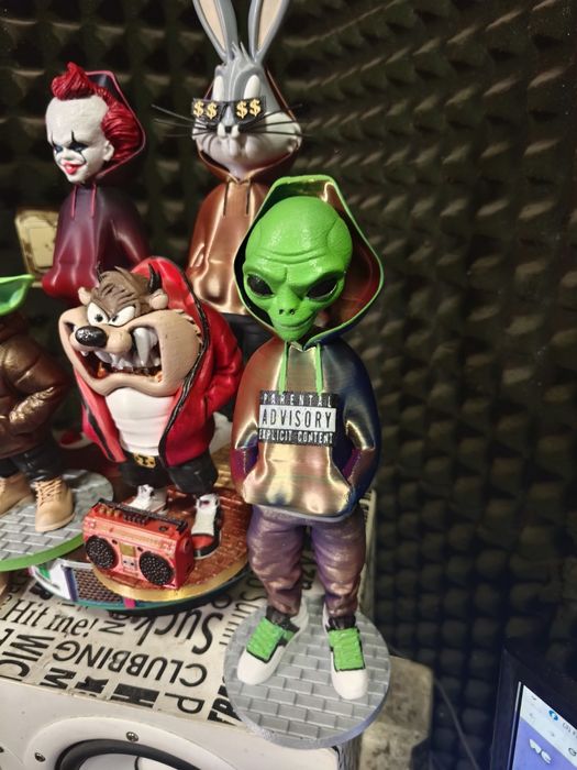 Фигури на анимационни герои