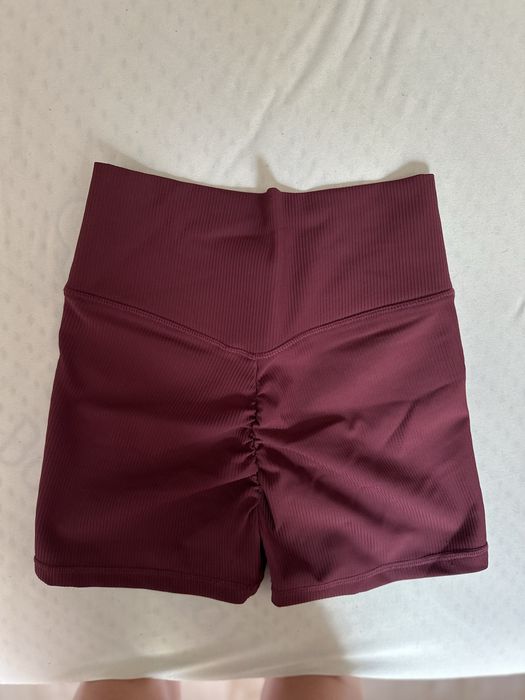 Дамски спортен комплект