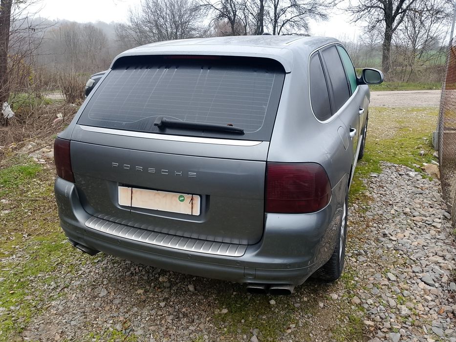 Porsche Cayenne 4.5 V8 Turbo,450 к.с. , автоматик ,10 броя на части