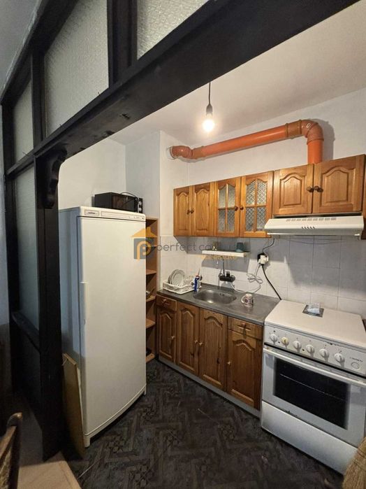 Дава се под наем Тристаен апартамент в Пловдив, Център - 80 кв.м за 478.38 € - Снимка #4