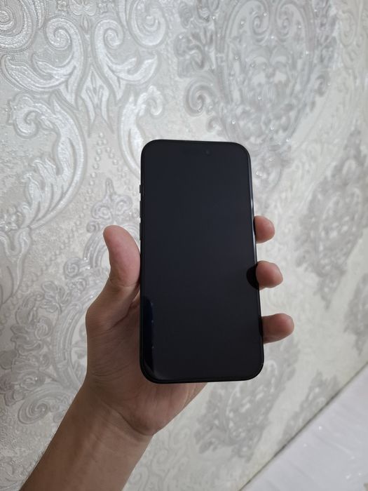 iPhone 15 128GB srochna