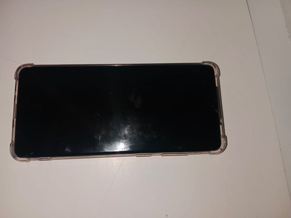 Продам телефон Samsung galaxy S20+