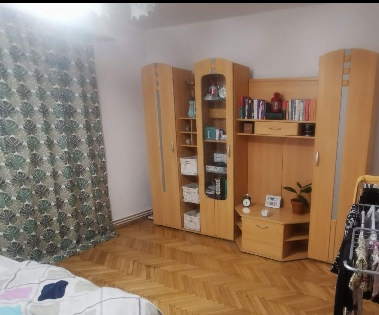 Biblioteca sufragerie/mobila /dulap