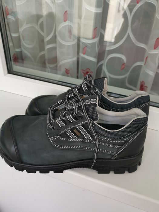 Bocanci cu  bot de fier noi