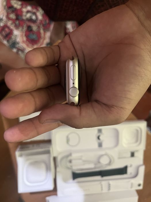 Apple watch series SE 2gn, Air Pods 4