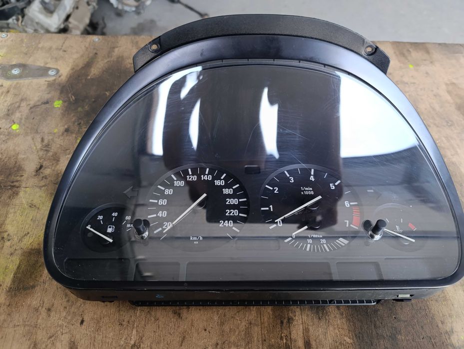 Приборная панель BMW X5 E53 бензин